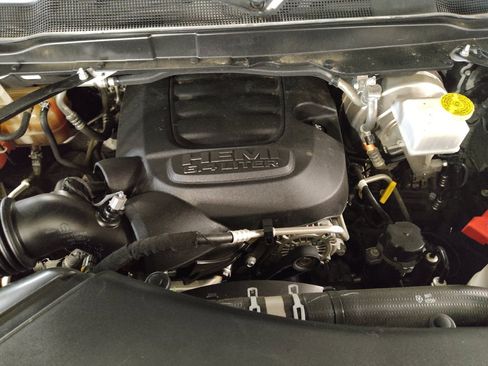 Used 2021 RAM 2500 Tradesman RWD image 30