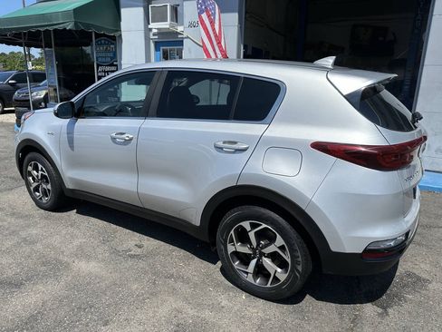 Used 2020 Kia Sportage LX w/ LX Popular Package AWD/4WD image 8
