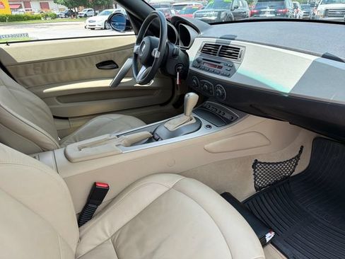 Used 2004 BMW Z4 3.0i RWD image 20