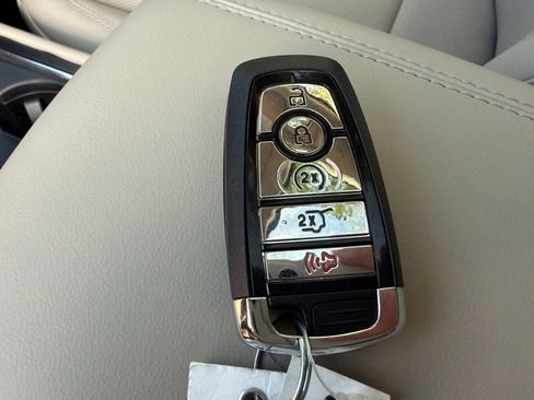 New 2025 Lincoln Corsair Grand Touring w/ Equipment Group 301A image 37