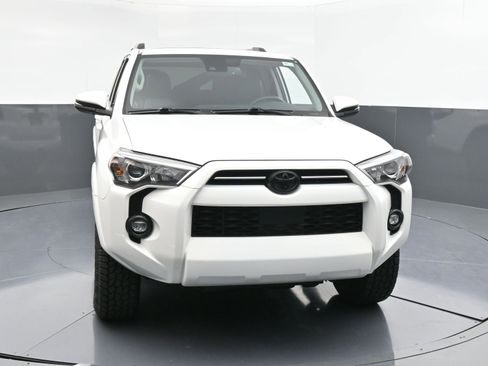 Used 2023 Toyota 4Runner SR5 Premium image 2