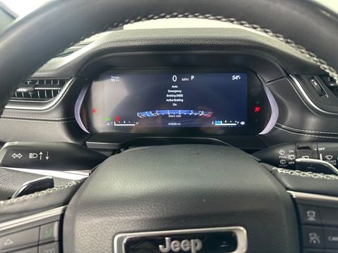 Certified 2023 Jeep Grand Cherokee Altitude image 23