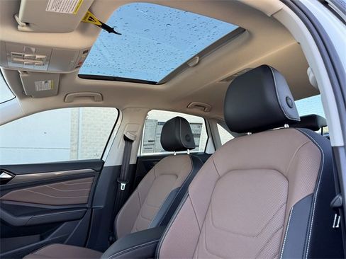 New 2026 Volkswagen Jetta SEL image 21