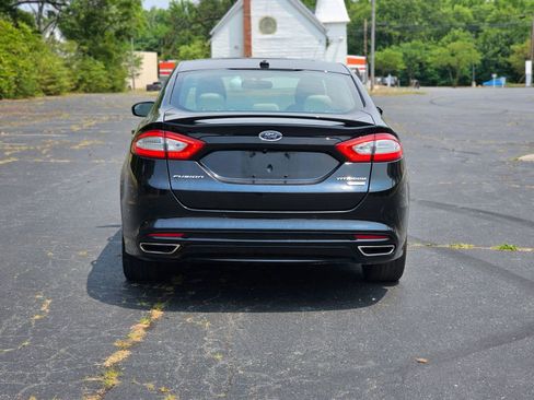 Used 2016 Ford Fusion Titanium FWD image 6