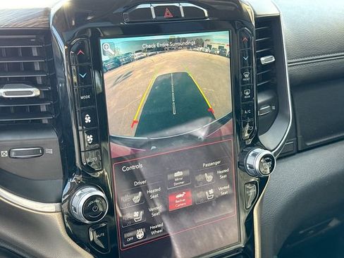 Used 2019 RAM 1500 Laramie AWD/4WD image 15