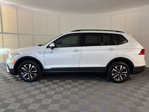 Used 2022 Volkswagen Tiguan S FWD image 9