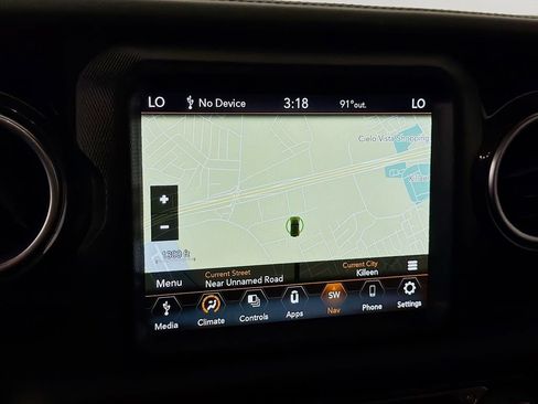 Used 2020 Jeep Wrangler Unlimited Sahara AWD/4WD image 16