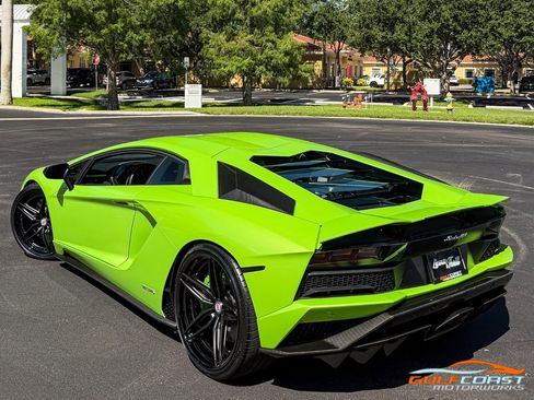 Used 2018 Lamborghini Aventador S AWD/4WD image 40