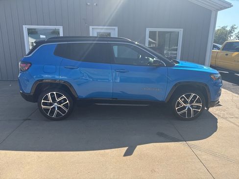 Used 2024 Jeep Compass Limited w/ Elite Group image 2