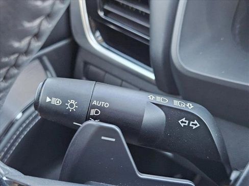 Used 2023 Nissan Rogue SL image 15