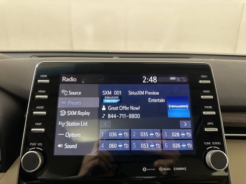 Used 2020 Toyota Avalon XLE w/ Moonroof Package image 15