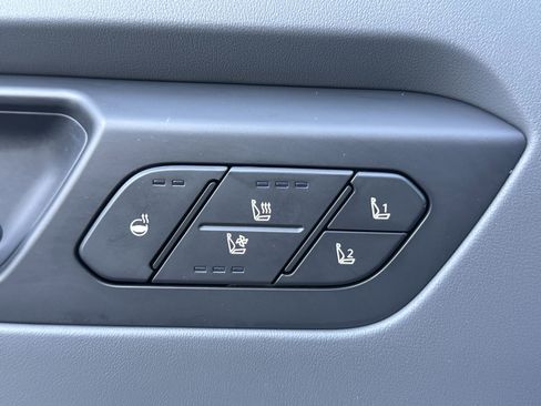 New 2026 Kia EV9 Wind image 23