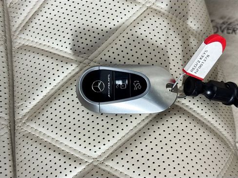 Used 2022 Mercedes-Benz SL 55 AMG 4MATIC image 40