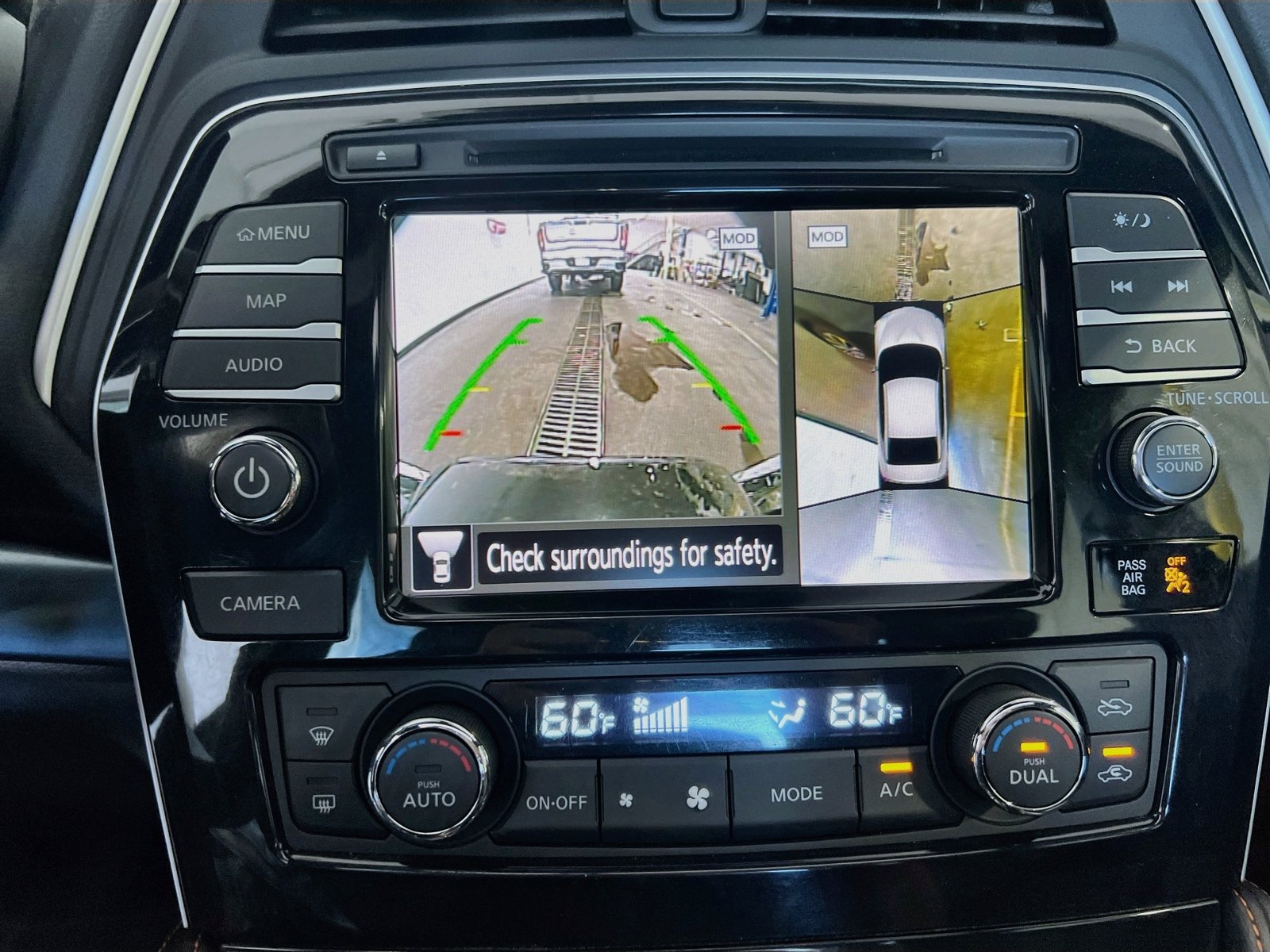 Used 2022 Nissan Maxima SR w/ Sport Mat Group FWD image 13