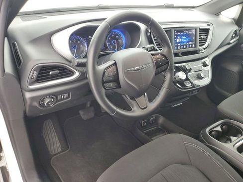 Used 2018 Chrysler Pacifica Touring Plus w/ S Appearance Package image 18