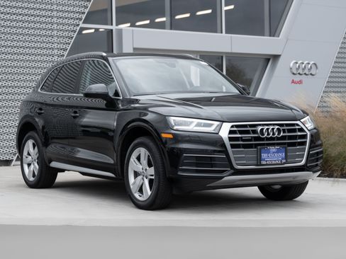 Used 2018 Audi Q5 2.0T Premium Plus w/ Premium Plus Package image 2