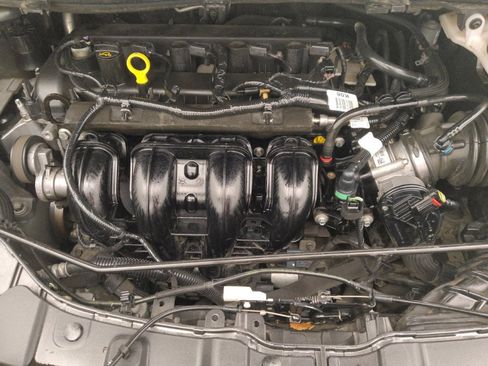 Used 2017 Ford Escape S image 30