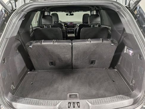 Used 2020 Ford Explorer Limited image 10