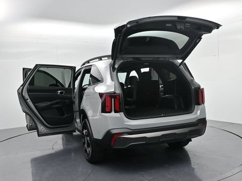 Certified 2025 Kia Sorento SX Prestige AWD/4WD image 60