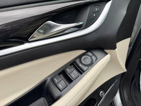 Used 2023 Buick Enclave Essence w/ Experience Buick Package image 26