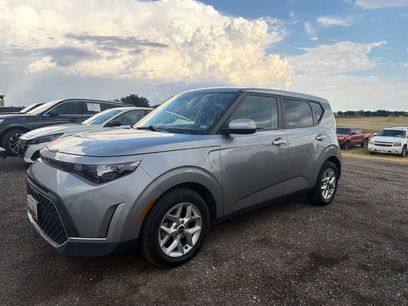 Used 2024 Kia Soul LX w/ Option Group 015