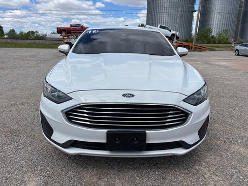 Used 2019 Ford Fusion SE FWD image 8