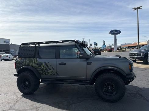 New 2025 Ford Bronco Badlands AWD/4WD image 3