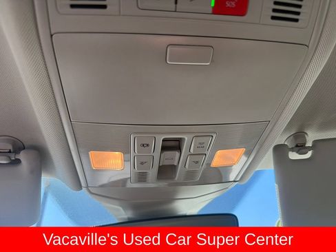 Used 2025 Volkswagen Jetta SEL FWD image 21