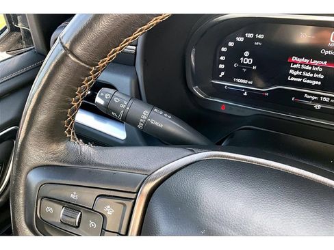 Used 2022 GMC Yukon AT4 w/ AT4 Premium Plus Package AWD/4WD image 19