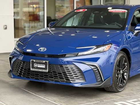 Certified 2026 Toyota Camry SE image 3