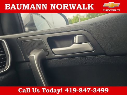 Used 2022 Kia Sportage LX FWD image 47