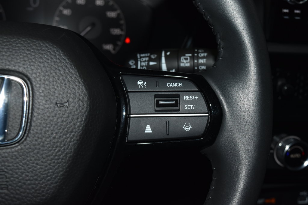 Used 2024 Honda CR-V EX-L image 10