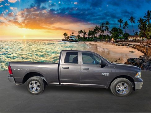 Used 2024 RAM 1500 Classic SLT image 4