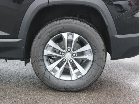 New 2026 Chevrolet Equinox LT FWD image 17