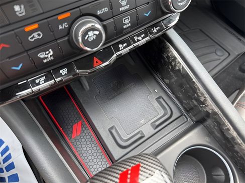 Used 2024 Dodge Durango R/T image 32