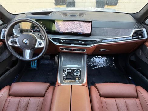 Used 2023 BMW X7 xDrive40i w/ Executive Package AWD/4WD image 13