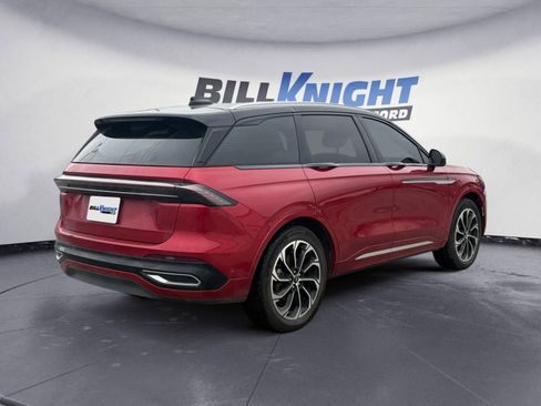 Used 2024 Lincoln Nautilus Reserve w/ Equipment Group 202A AWD/4WD image 5