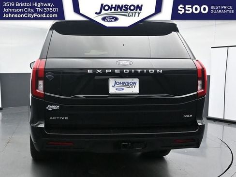 Used 2025 Ford Expedition Max Active AWD/4WD image 11