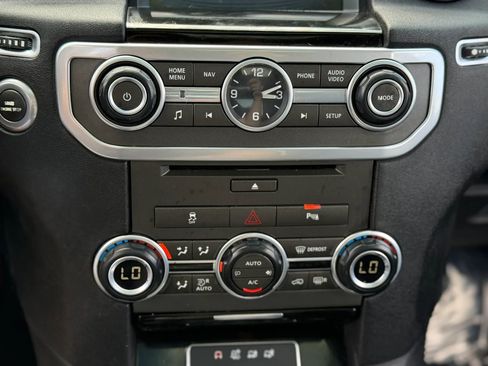 Used 2015 Land Rover LR4 HSE image 24