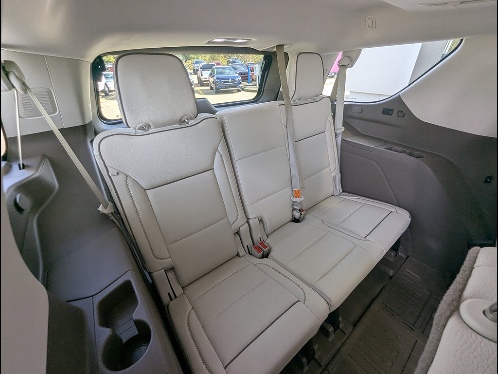 Used 2021 GMC Yukon Denali w/ Denali Premium Package AWD/4WD image 22