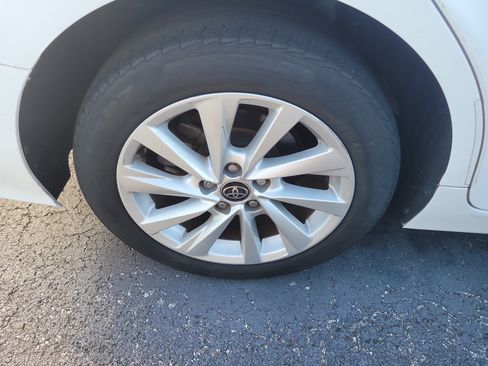 Used 2022 Toyota Camry LE FWD image 8