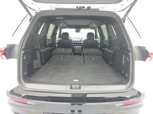 Certified 2025 Buick Enclave Sport Touring w/ Power Package image 57