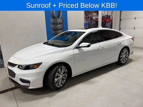 Used 2017 Chevrolet Malibu LT image 5