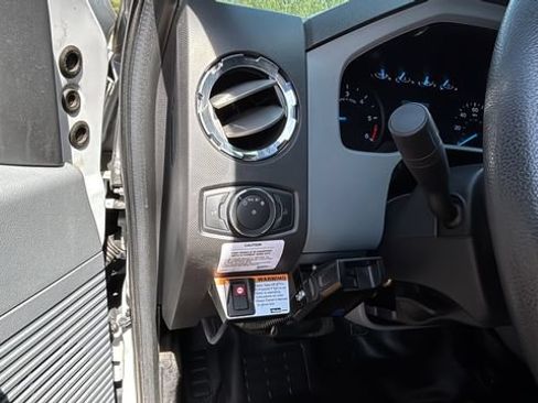 Used 2022 Ford F650 2WD Crew Cab Super Duty image 22