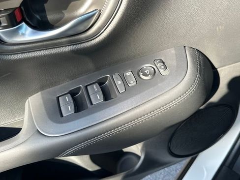 New 2026 Honda HR-V LX image 11