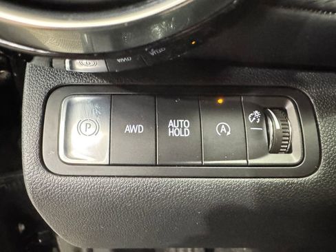 New 2026 Chevrolet Equinox LT w/ Convenience Package II image 18