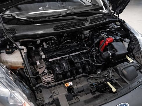 Used 2019 Ford Fiesta SE FWD image 41