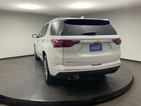 Used 2023 Chevrolet Traverse High Country w/ LPO, Floor Liner Package AWD/4WD image 5