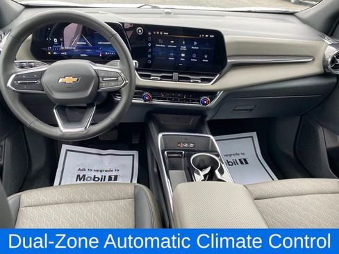 Certified 2025 Chevrolet Equinox LT w/ Convenience Package II AWD/4WD image 5