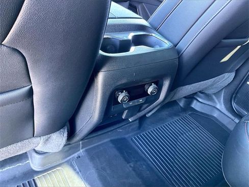 Used 2024 Chevrolet Traverse Z71 w/ Enhanced Driving Package image 24